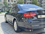 Volkswagen Jetta-7