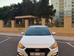 Hyundai Accent-1