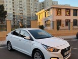 Hyundai Accent-2