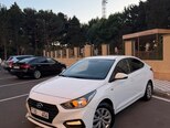 Hyundai Accent-3