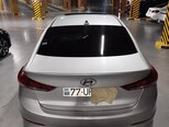 Hyundai Elantra-11