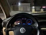 Volkswagen Passat-5