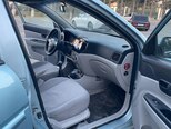 Hyundai Accent-12