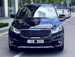 Kia Carnival-1