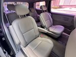 Kia Carnival-12