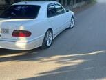 Mercedes E 200-7