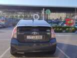 Toyota Prius-2