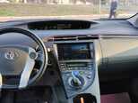 Toyota Prius-10