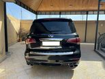 Infiniti QX80-2