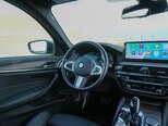 BMW 530e-13