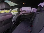 BMW 530e-12