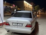 Mercedes E 220-3