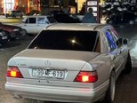 Mercedes E 220-10