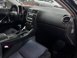 Lexus IS 220d-9