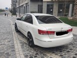 Hyundai Sonata-12