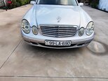 Mercedes E 200-1