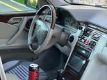 Mercedes E 320-11