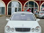 Mercedes E 320-1