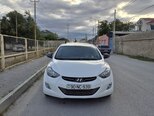 Hyundai Elantra-1