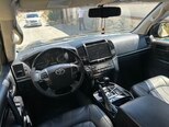 Toyota Land Cruiser-8