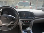 Hyundai Elantra-12