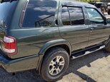 Nissan Pathfinder-2