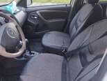 Renault Duster-7