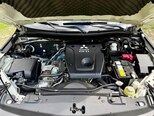 Mitsubishi L200-9