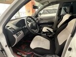 Mitsubishi L200-9