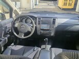 Nissan Tiida-13