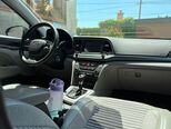 Hyundai Elantra-11