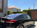 Hyundai Elantra-7