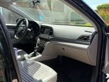 Hyundai Elantra-16