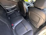 Hyundai Accent-10