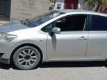 Toyota Auris-2
