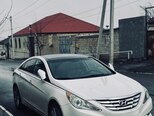 Hyundai Sonata-1