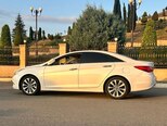 Hyundai Sonata-2