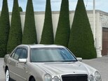 Mercedes E 200-3