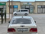 Mercedes E 200-2