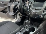 Chevrolet Cruze-12