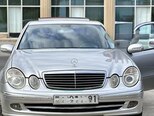 Mercedes E 270-2