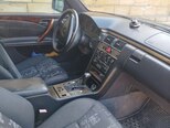 Mercedes E 240-3