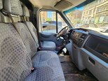 Ford Transit-13