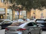 Hyundai Elantra-5