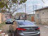 Hyundai Elantra-4