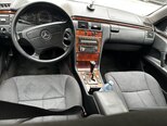 Mercedes E 220-2
