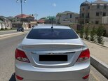 Hyundai Accent-2