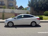 Hyundai Accent-7