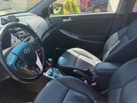 Hyundai Accent-4