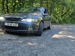Opel Vectra-12